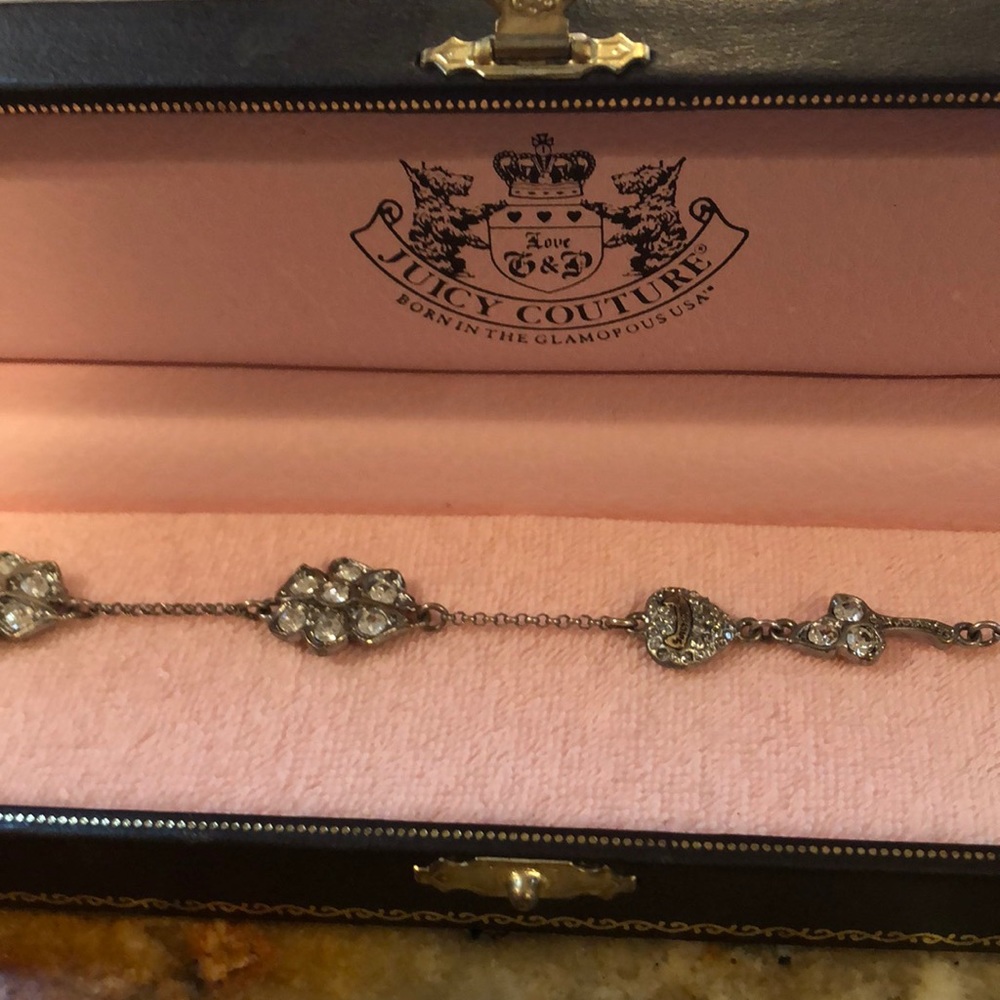 Juicy Couture - b flowers and bits thin bracelet